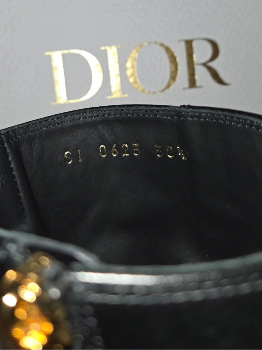 DIOR women’s montaigne calfskin ankle boots size 9